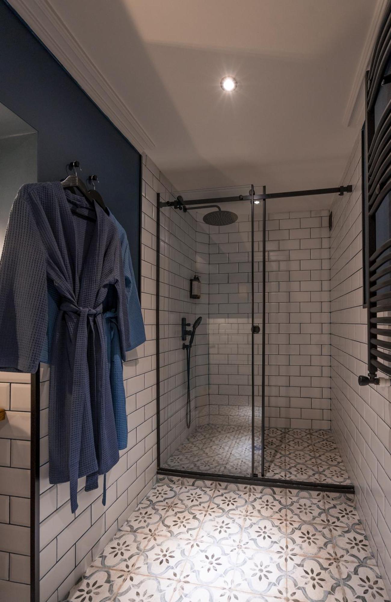 Zorba&Bond Boutique Hotel تبليسي الغرفة الصورة